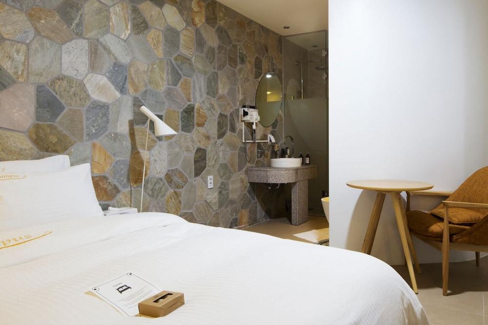 Gangnam Campus Hotel