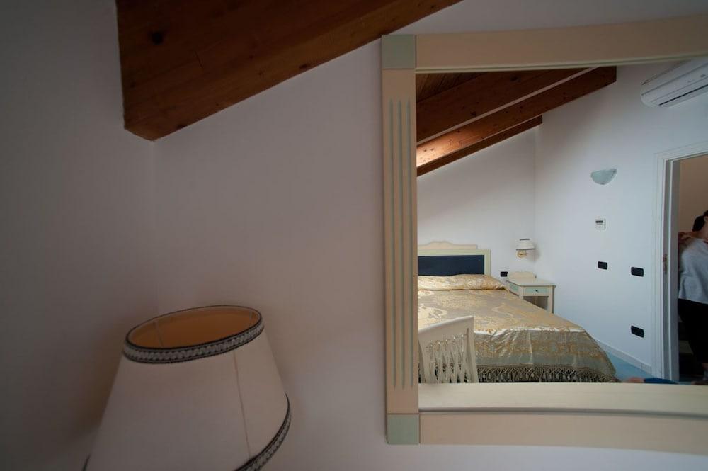 Palazzo Della Monica