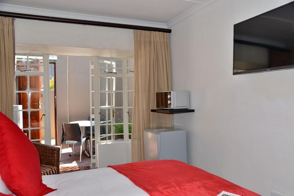 Sand River Guest House