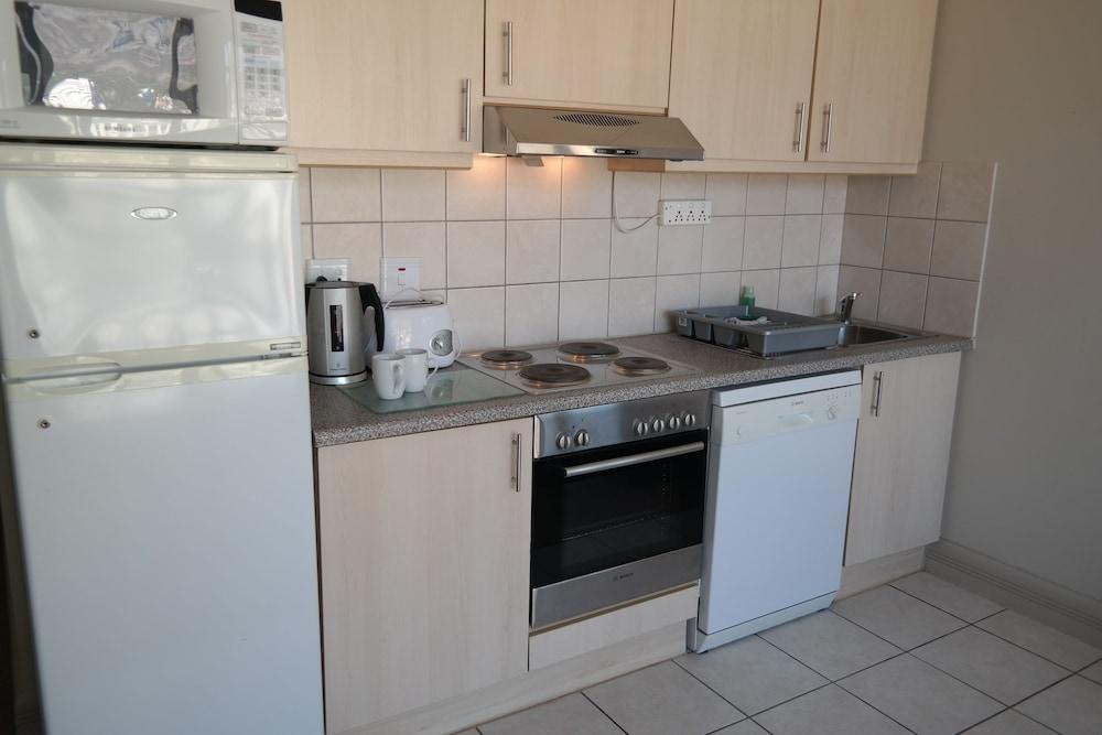 Four Seasons 1208 by CTHA