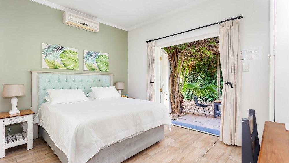 Lady Loch Country House