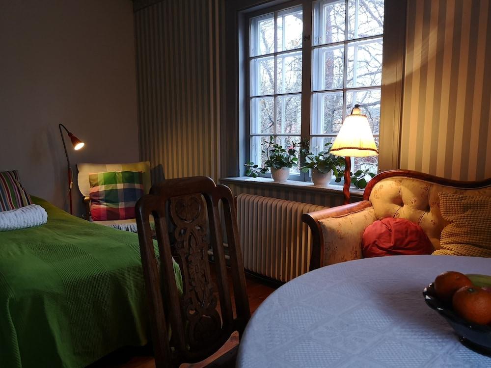 Varmdovagen B&B Cottage
