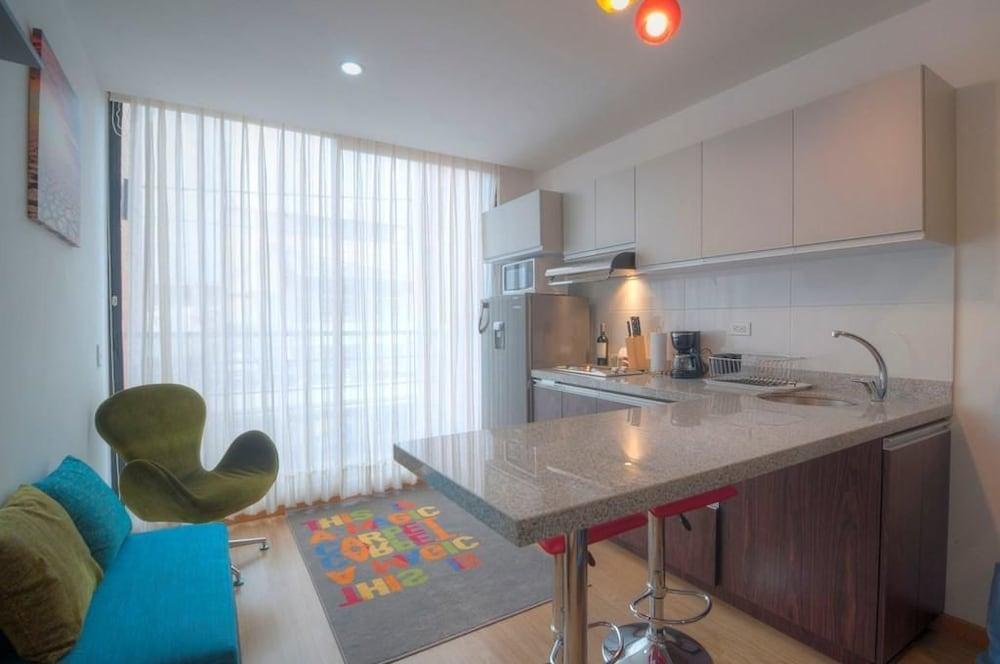 Colombian Studio K57 A