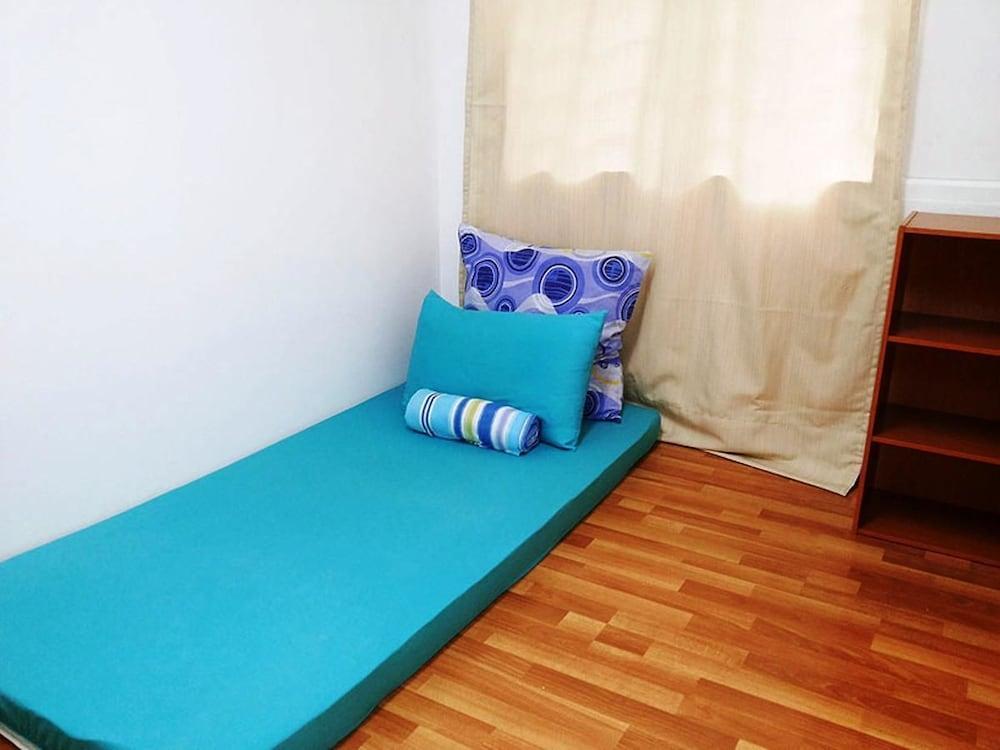 The Bodhi Lodge - Hostel