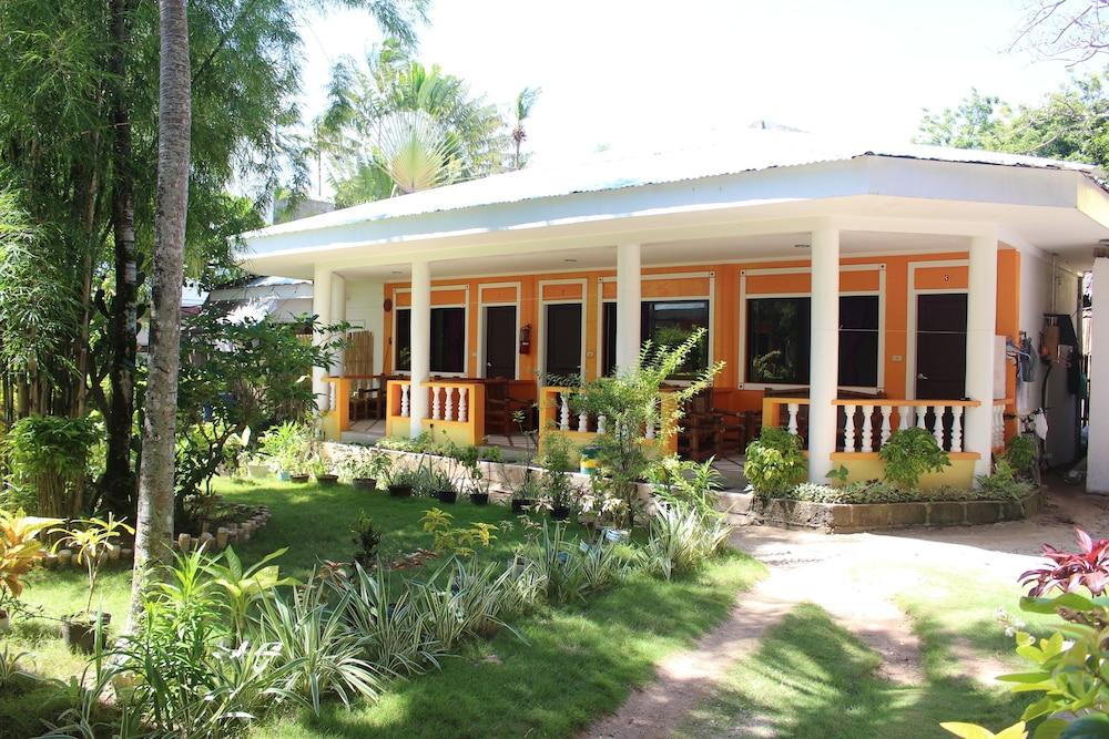 Sundown Resort and Austrian Pension House