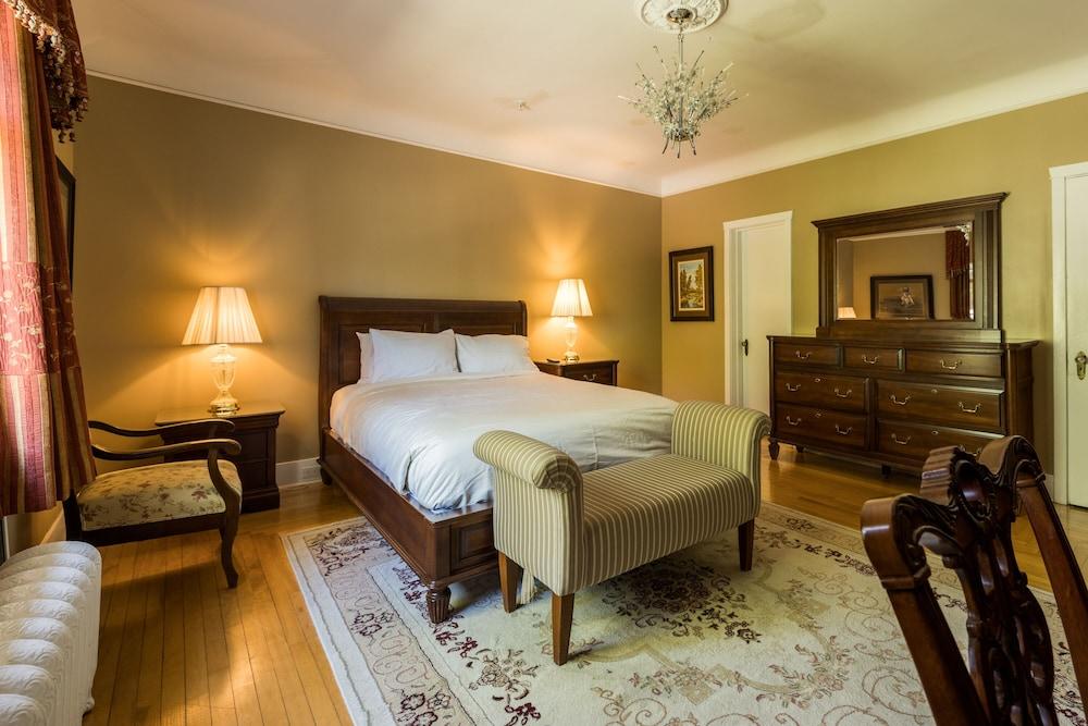 Monroe House Executive Suites