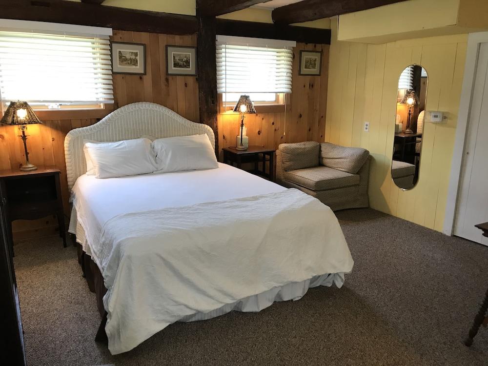 Colonel Williams Inn