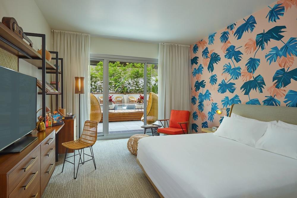 The Laylow Waikiki, Autograph Collection