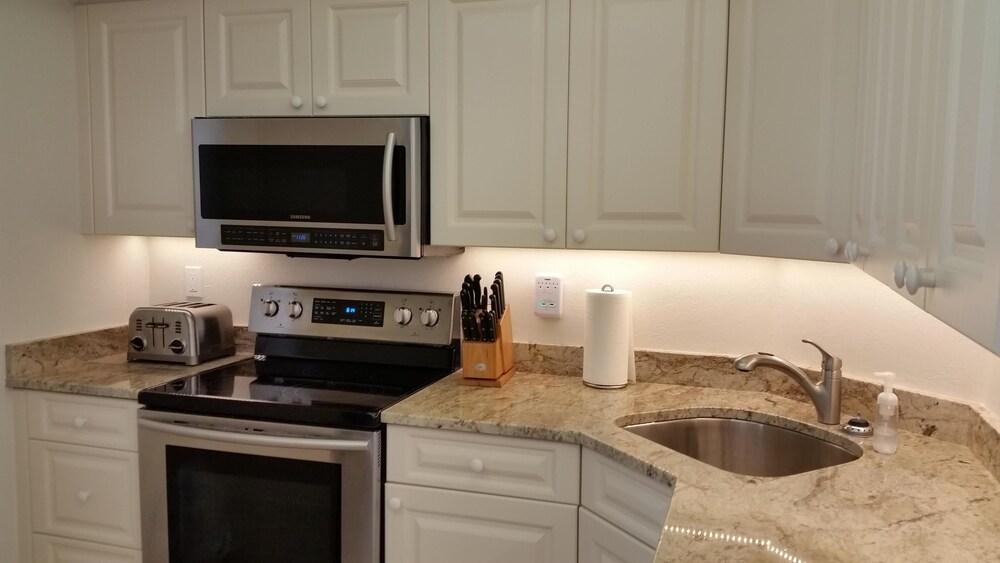 South Seas Tower 3 1009