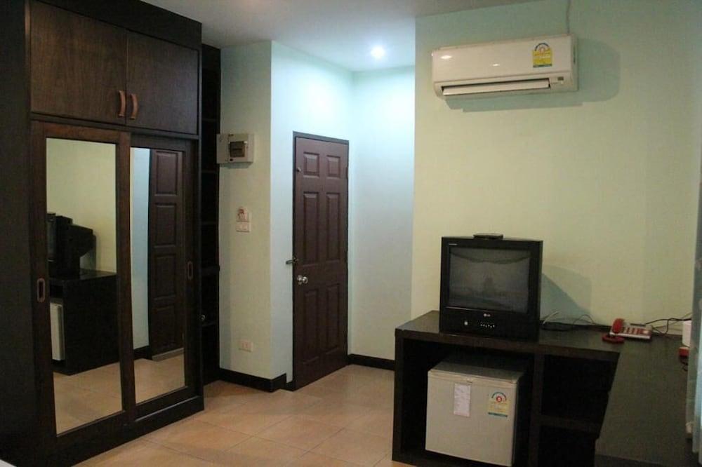 Baan Vor Sumongkol Services Apartment