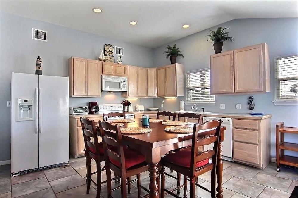 Butch s Place SS1525