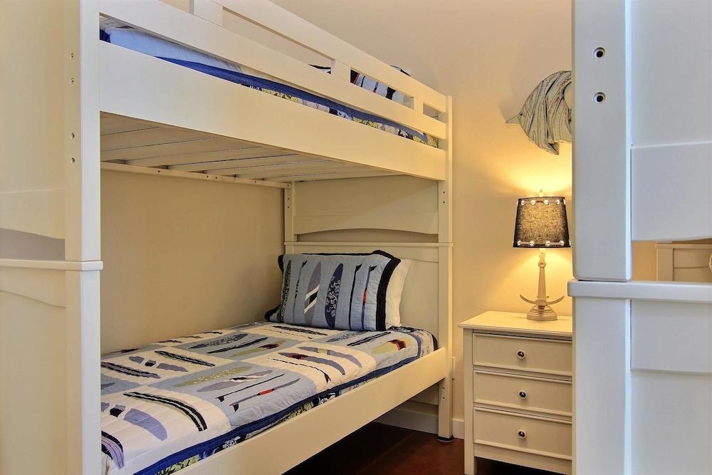 Mystical Mermaid PB222