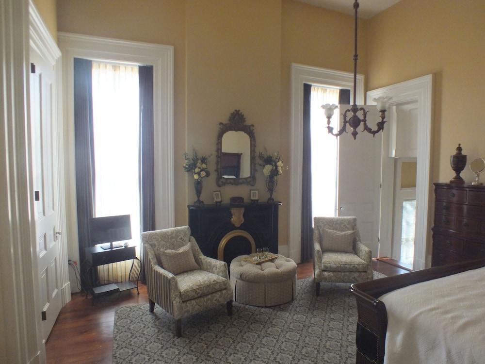 The Pepin Mansion Historic B&B