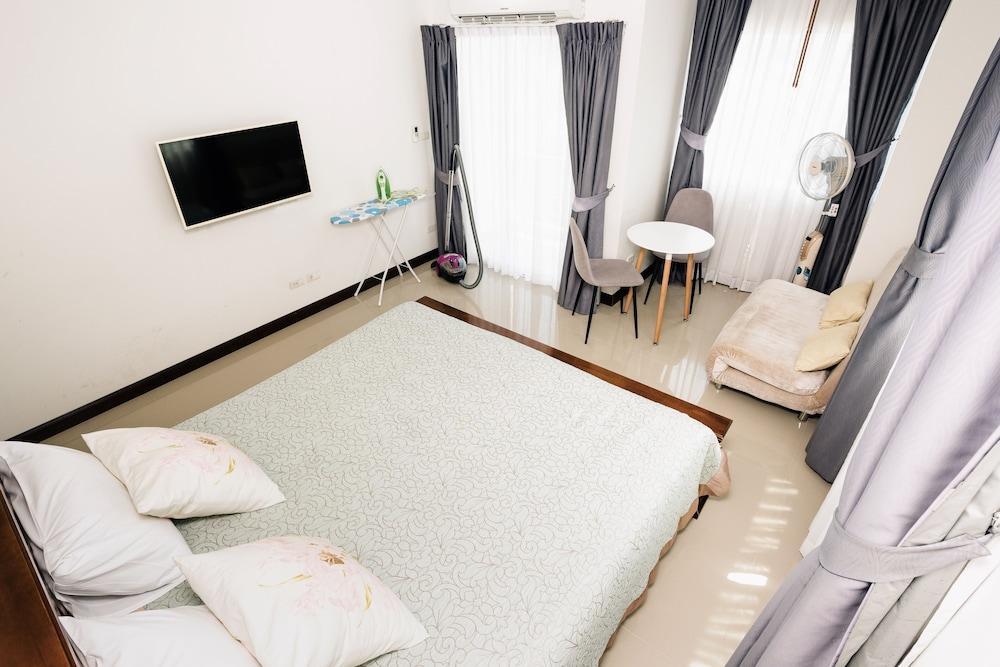 Beach 7 Condo by GrandisVillas