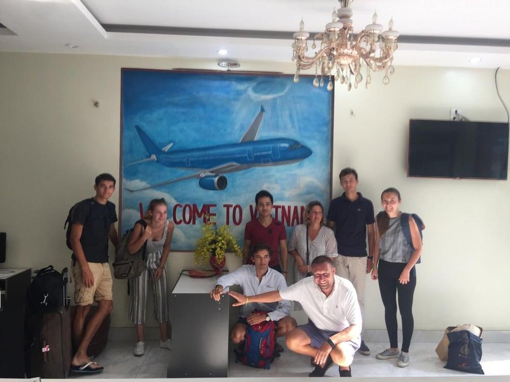 Family Airport Hotel