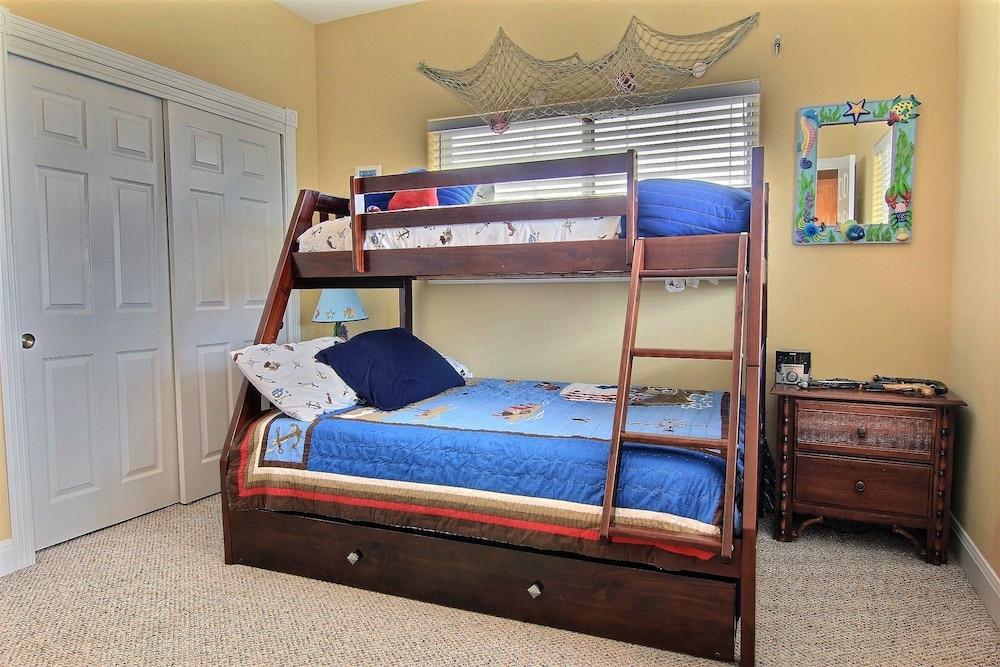 The Papaya House RS164