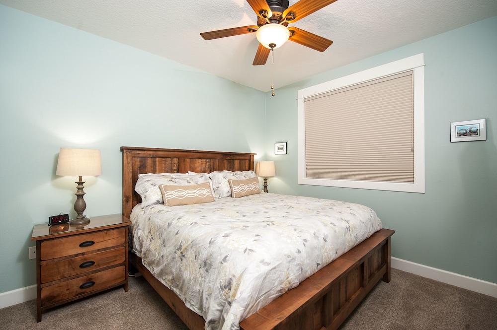 Keystone Vacation Rentals - Sand Dollar Condo