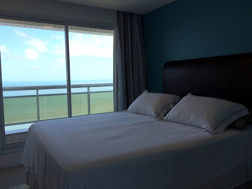 Ed. Chronus Meireles