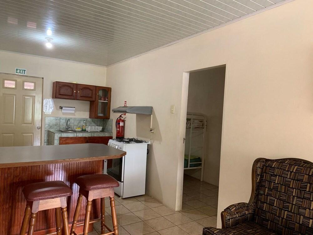 Carolyn's View Guest House