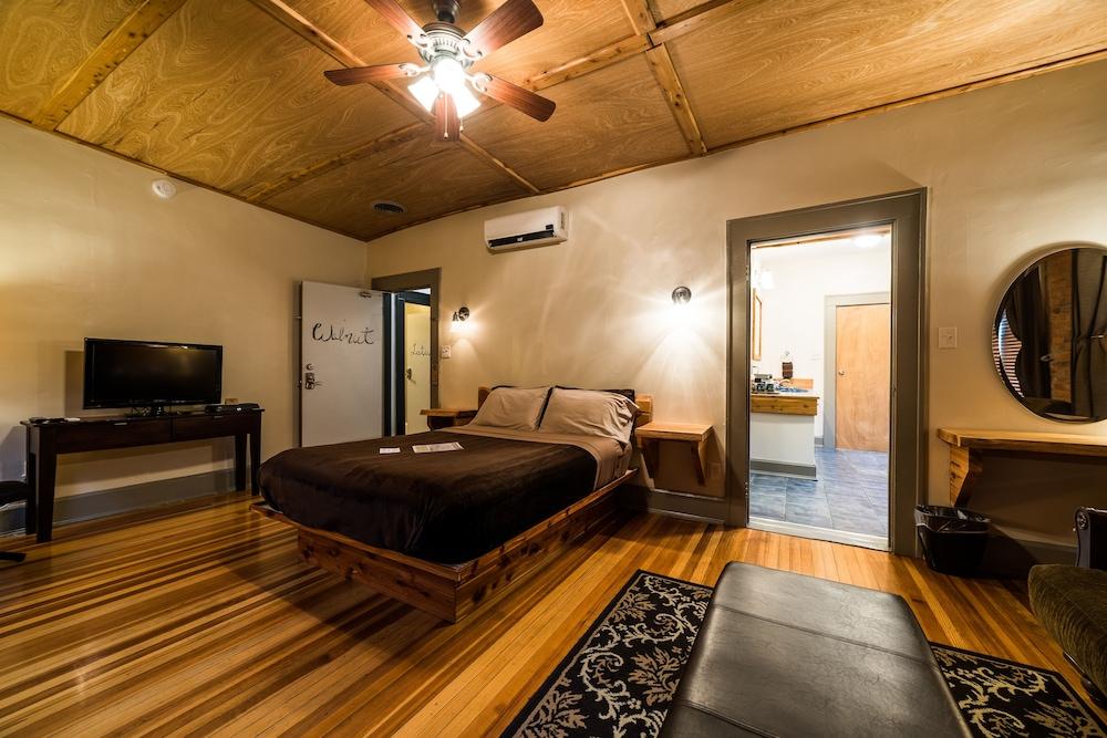 The Walnut Street Inn