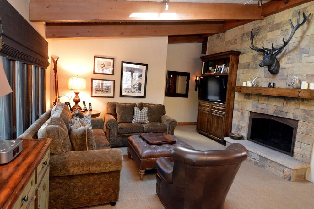 Little Nell Condominiums by Frias