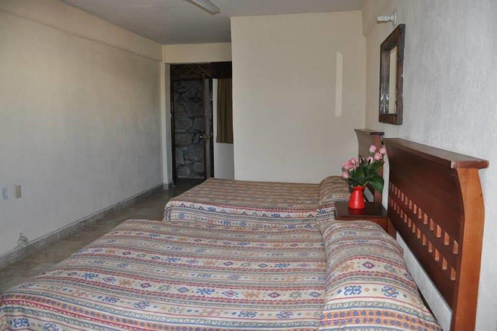 Caleta View Hotel and Bungalows