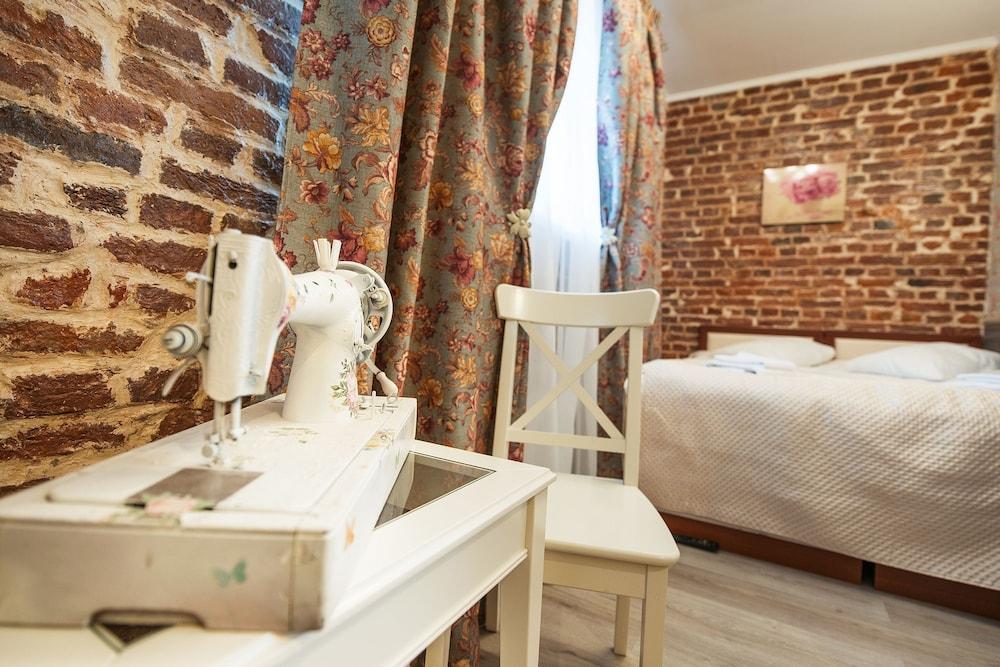 Usadba na Elizarova Hotel