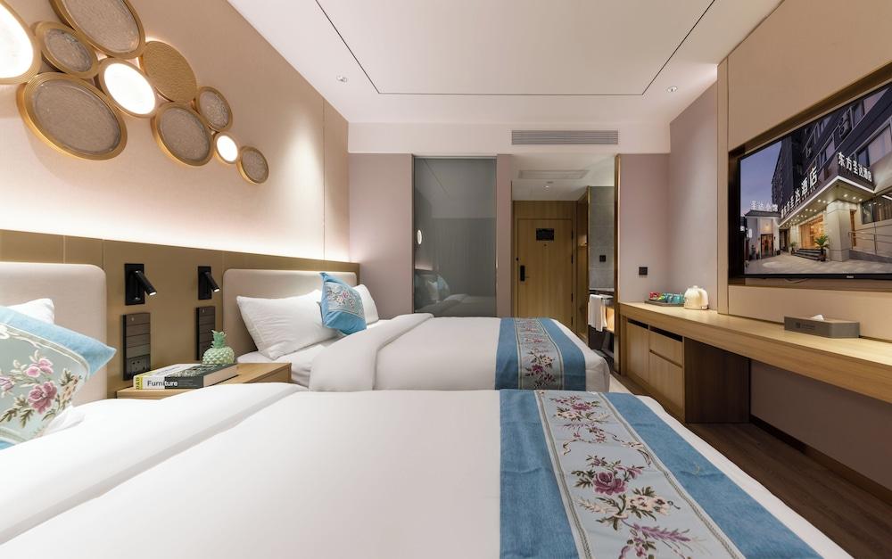 East Sacred Hotel-near Beijing Tiananmen Square,the Forbidden City,Wangfujing Street-Newly renovated hotel