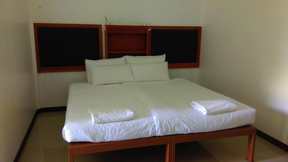 The Lantern Hostel and SPA