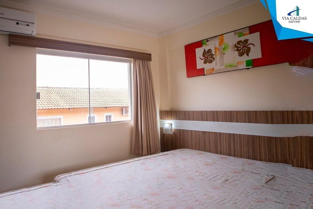 Lacqua DiRoma IV Via Caldas