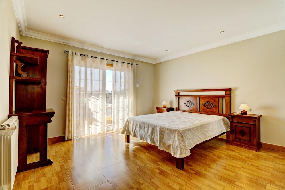 Villas2Go2 Viva Galé