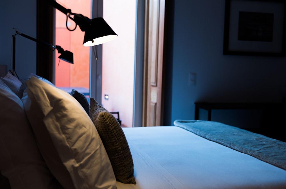 FLORA Chiado Apartments