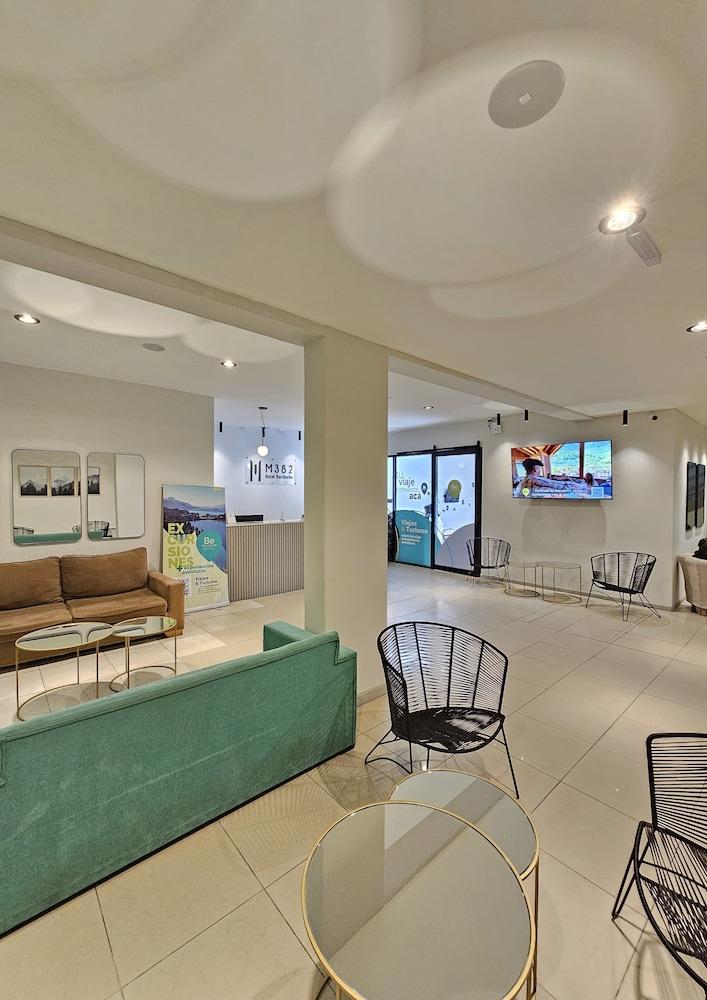 M382 Hotel Bariloche