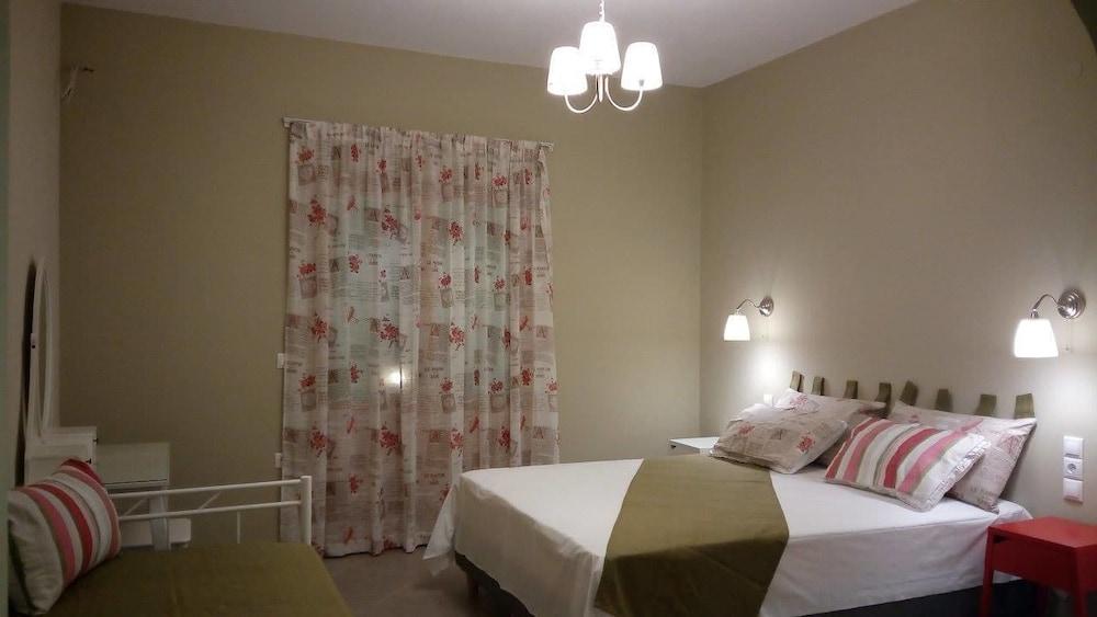 Kallisti Seaside Studios Skopelos