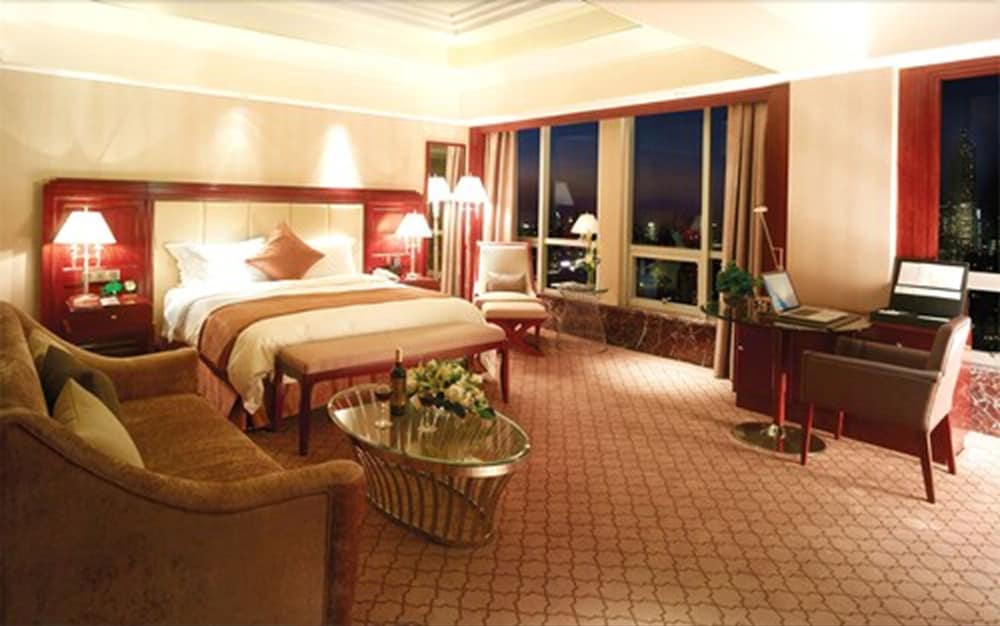 Optics Vally Kingdom Plaza