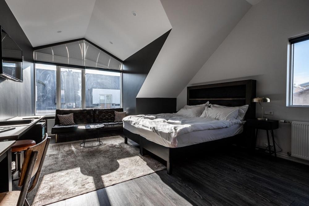 Vintage Apartment Hotel