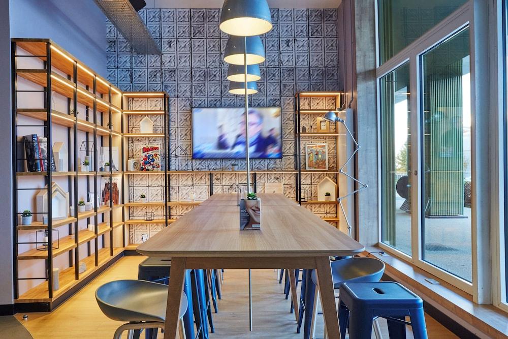 Campanile PRIME - Paris Saclay