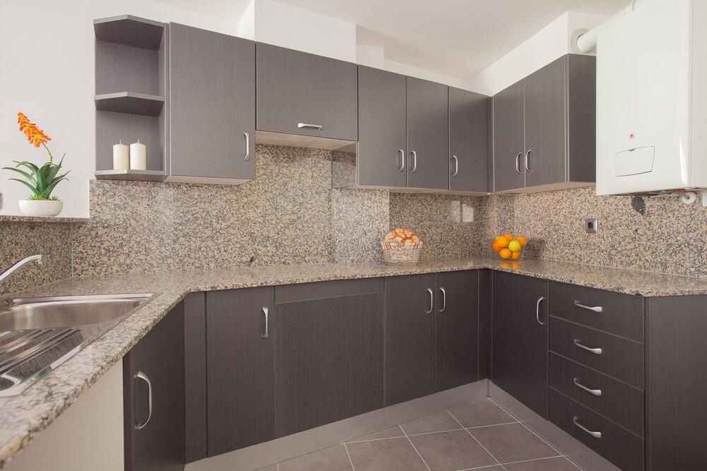 Ransol Mountain Suites