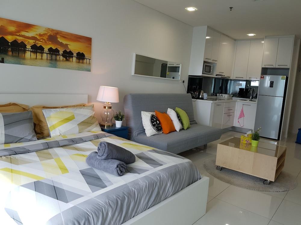 Summer Suites Vacation Home