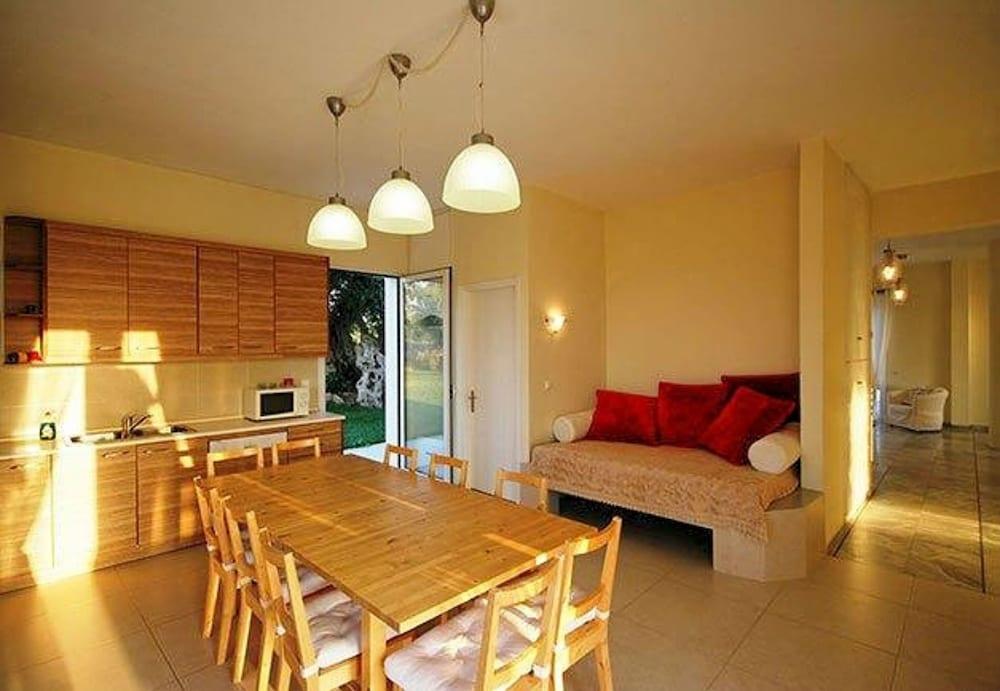 disCrete Villa Episkopi