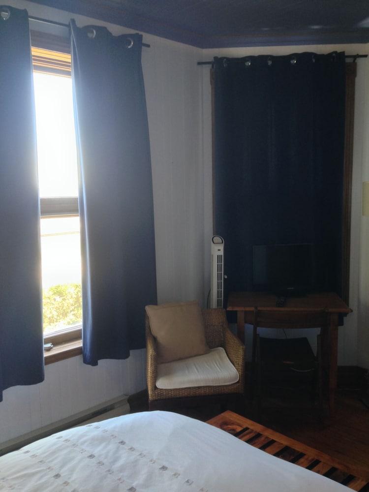 Auberge Bleu sur Mer