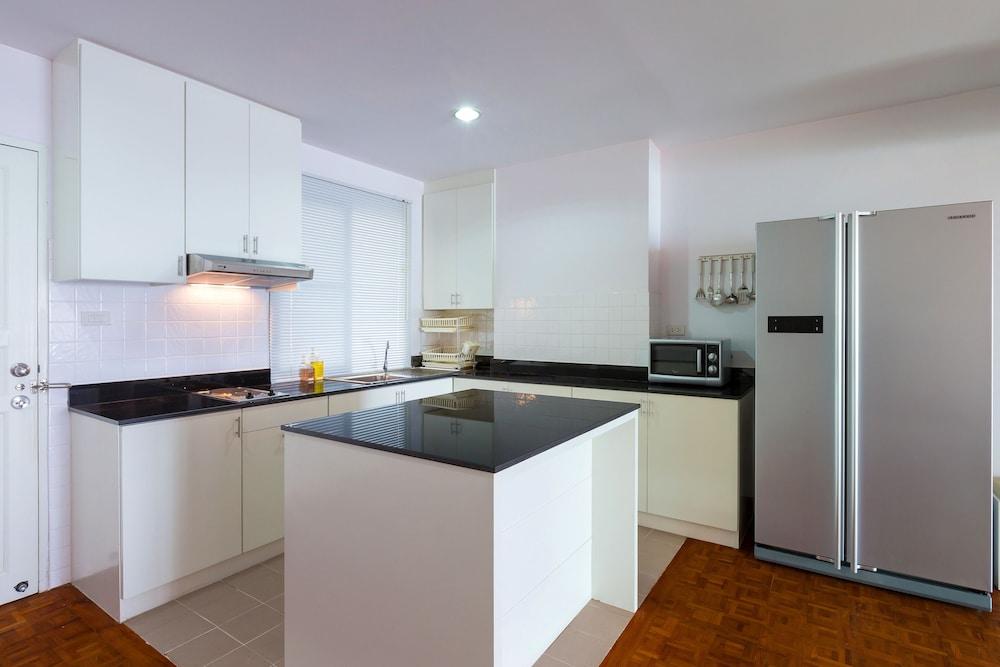 Baan TiewKlurn Beachfront Condomium