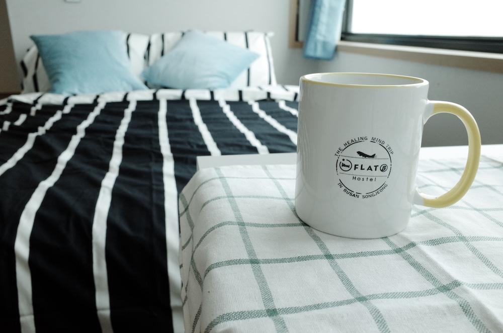 Flat B Hostel - Hostel
