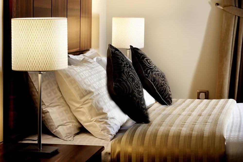 Aswar Hotel Suites - Al Rashed