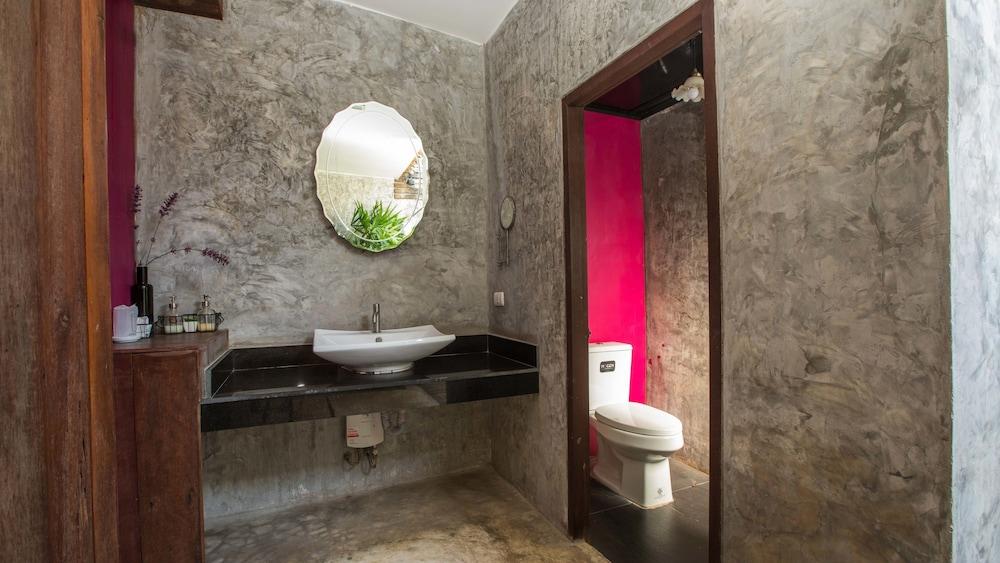 ChababaanCham Resort