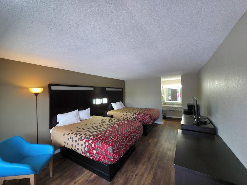 Econo Lodge Lavonia I-85