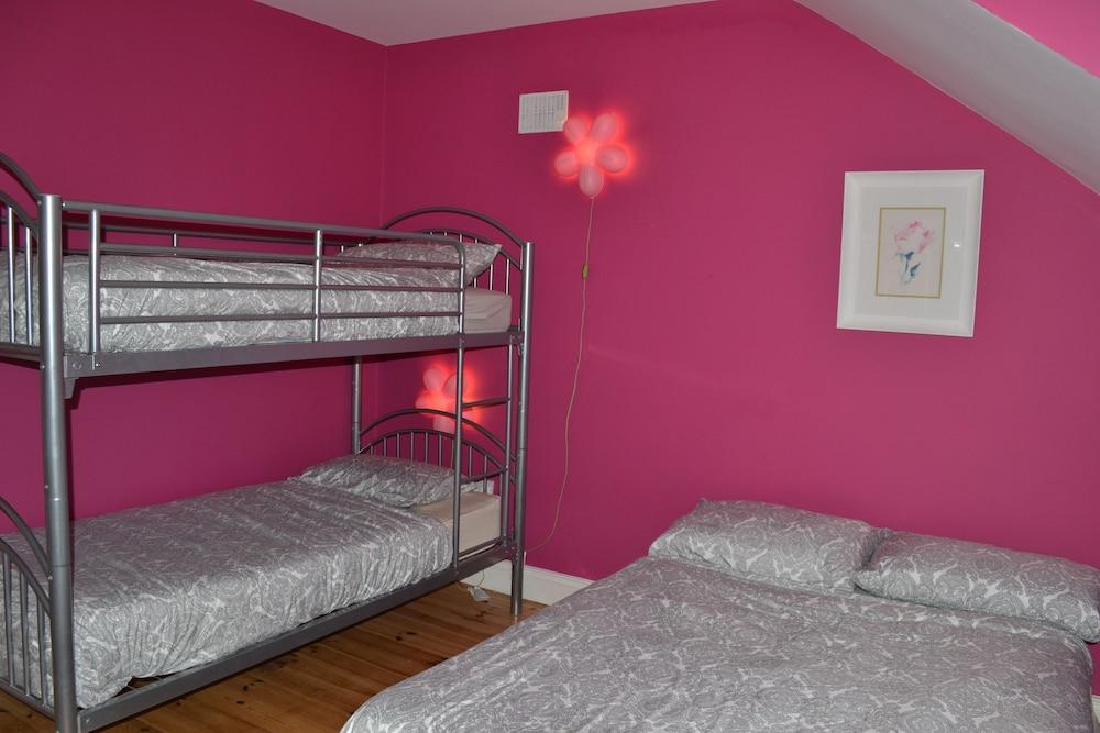 Lios Mór - 5 bed self catering house