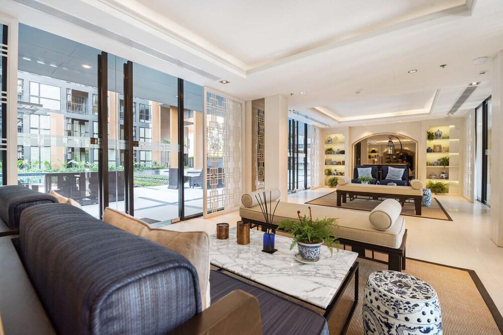 THE BASE Height by Favstay