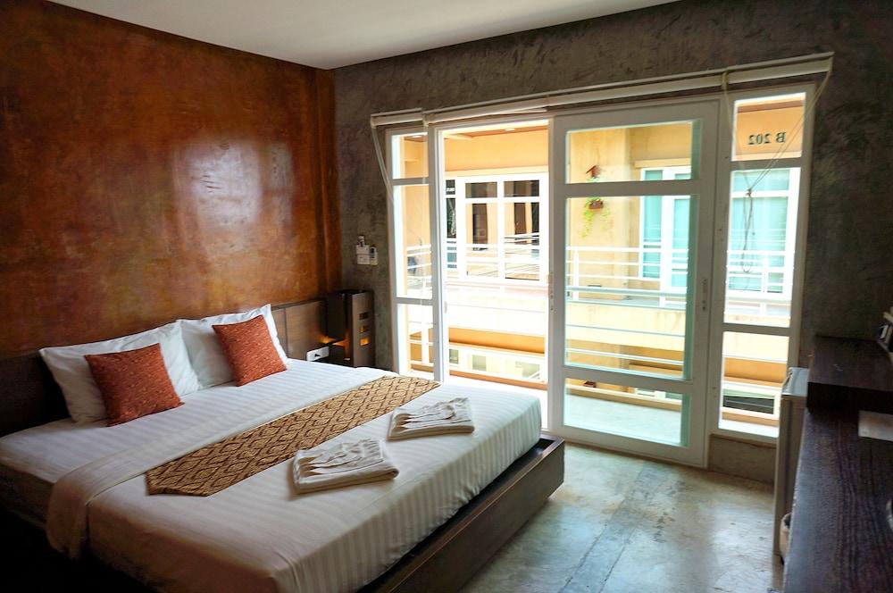 Silver Sands Beach Resort