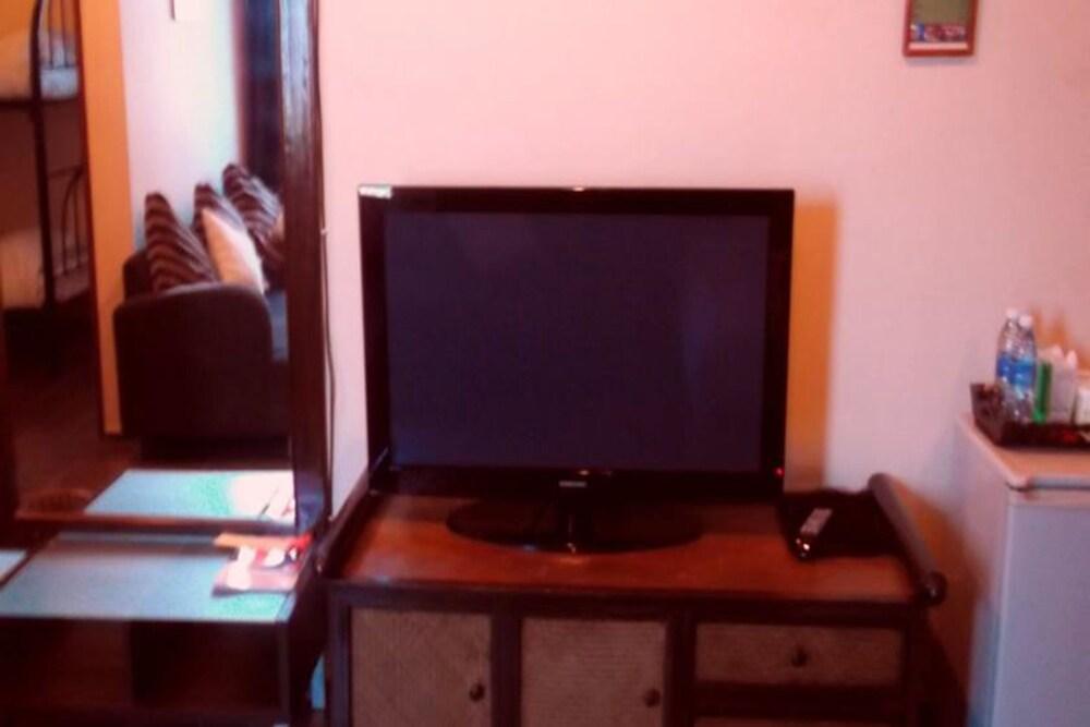 Buffalo Bill Hotel Koh Chang